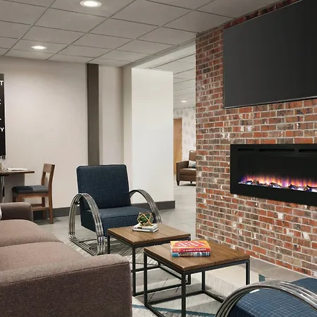 Four Points By Sheraton Raleigh Arena-3